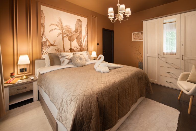 airbnb – general skobelev 11